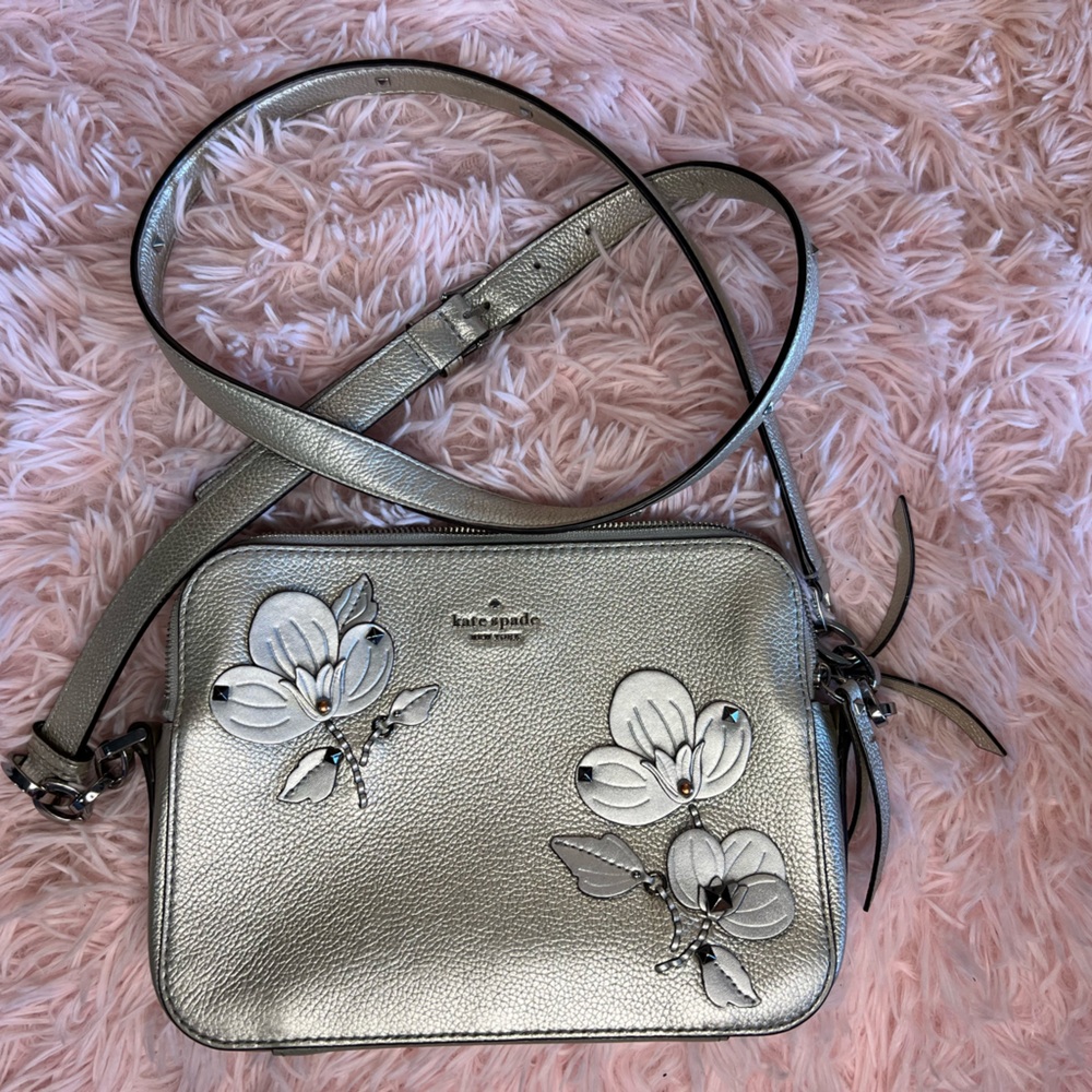 Super Cute Kate Spade Crossbody bag with gorgeous floral embellishments